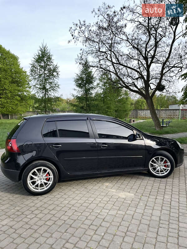 Хэтчбек Volkswagen Golf 2007 в Добротворе