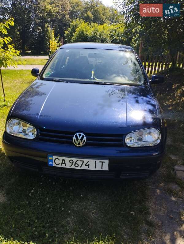 Хетчбек Volkswagen Golf 1999 в Черкасах