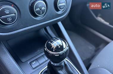 Хетчбек Volkswagen Golf 2006 в 