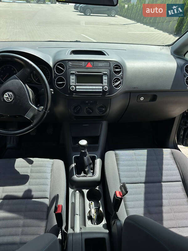 Хетчбек Volkswagen Golf 2007 в Яворові