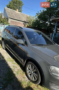 Універсал Volkswagen Golf 2013 в Звягелі