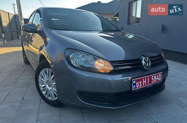 Хэтчбек Volkswagen Golf 2009 в Полтаве