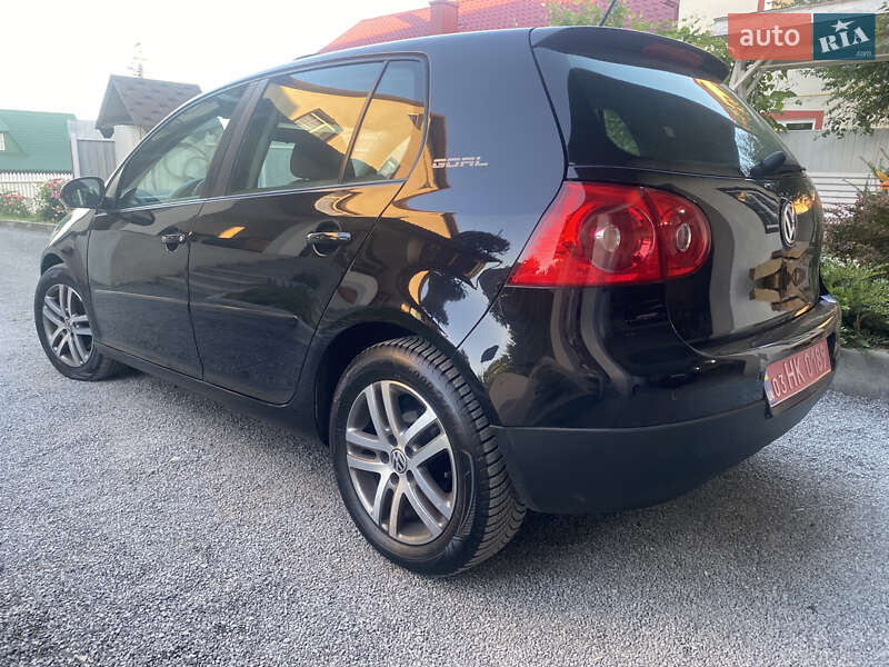 Хэтчбек Volkswagen Golf 2007 в Бучаче