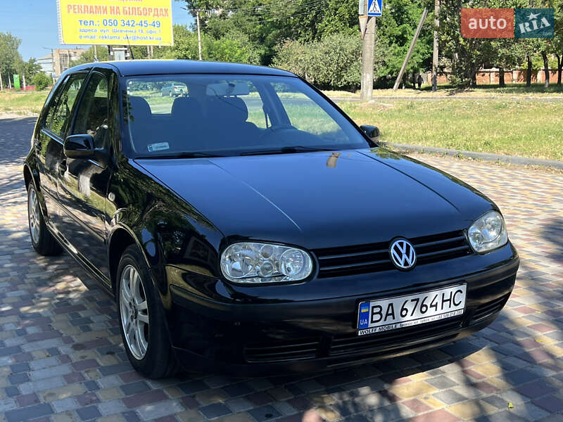Хэтчбек Volkswagen Golf 1999 в Кропивницком
