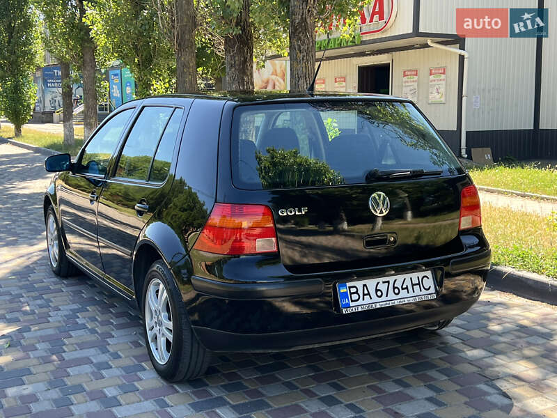 Хэтчбек Volkswagen Golf 1999 в Кропивницком