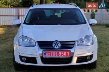 Універсал Volkswagen Golf 2008 в Вінниці