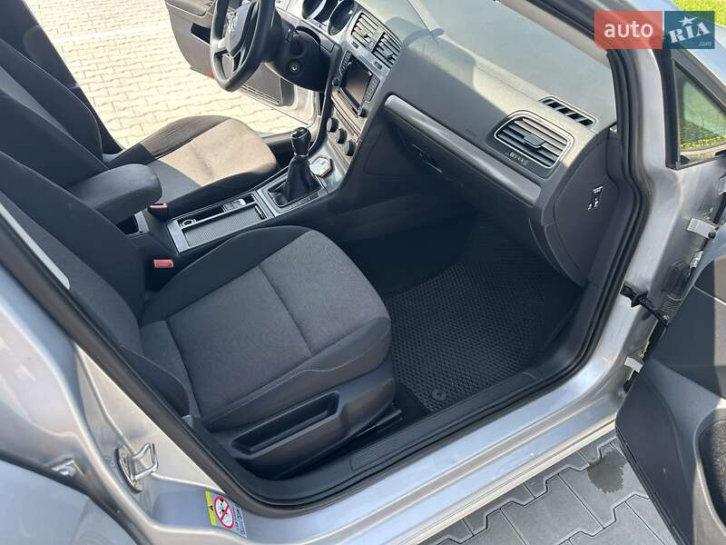 Универсал Volkswagen Golf 2014 в Виннице