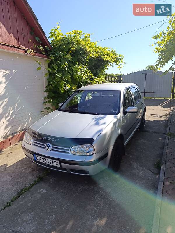 Volkswagen Golf 2002