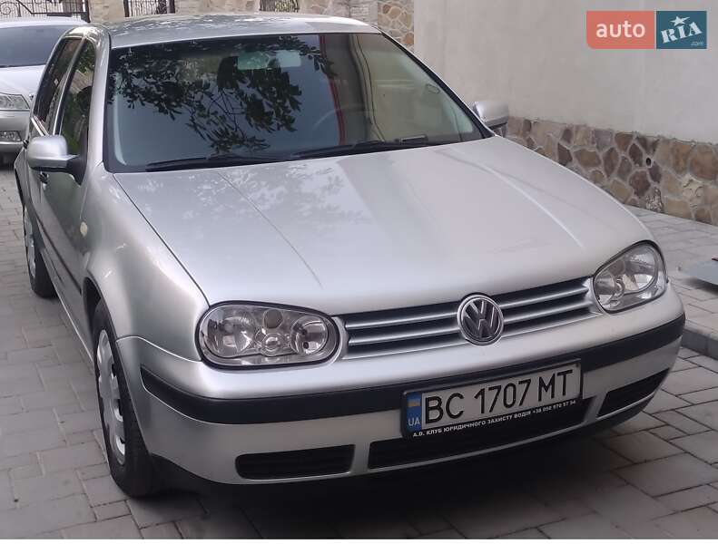Хетчбек Volkswagen Golf 1999 в Рудки