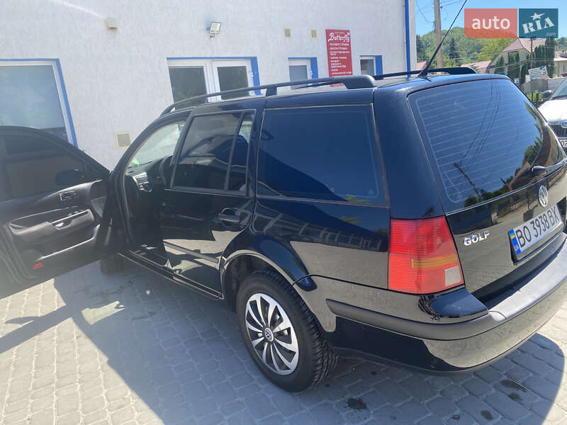 Универсал Volkswagen Golf 1999 в Кременце