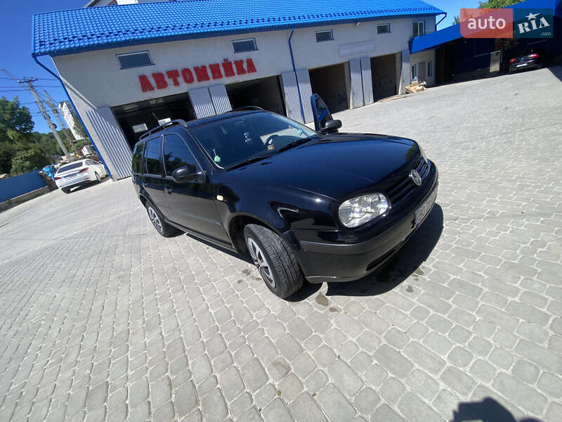 Универсал Volkswagen Golf 1999 в Кременце