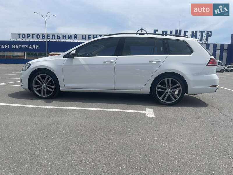 Універсал Volkswagen Golf 2019 в Кам'янець-Подільському