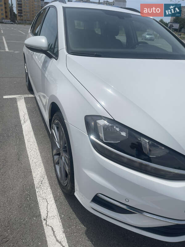 Універсал Volkswagen Golf 2019 в Кам'янець-Подільському