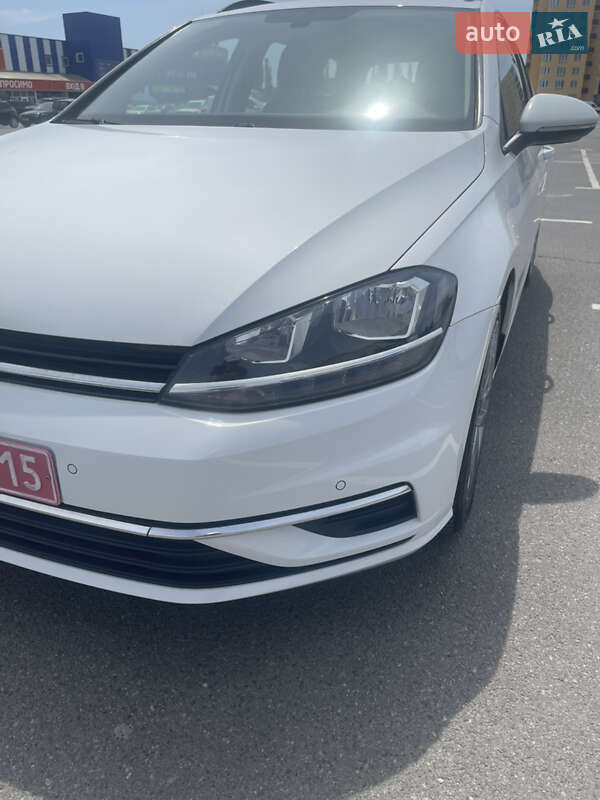 Універсал Volkswagen Golf 2019 в Кам'янець-Подільському