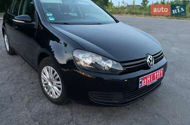 Хетчбек Volkswagen Golf 2010 в Володимирі