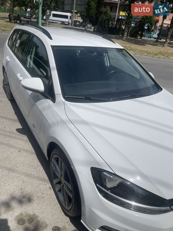 Універсал Volkswagen Golf 2019 в Кам'янець-Подільському