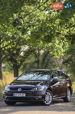 Универсал Volkswagen Golf 2017 в Кропивницком