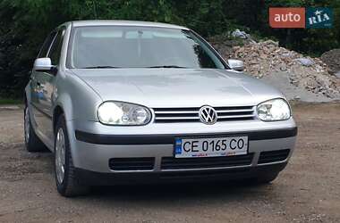 Хэтчбек Volkswagen Golf 2001 в Черновцах