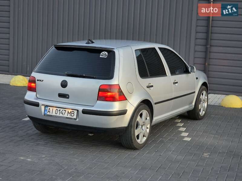 Хетчбек Volkswagen Golf 2000 в Кропивницькому