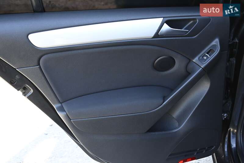 Хетчбек Volkswagen Golf 2009 в Бердичеві