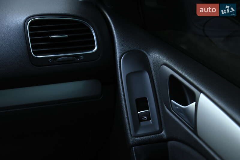 Хетчбек Volkswagen Golf 2009 в Бердичеві