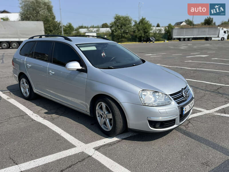 Универсал Volkswagen Golf 2009 в Ужгороде