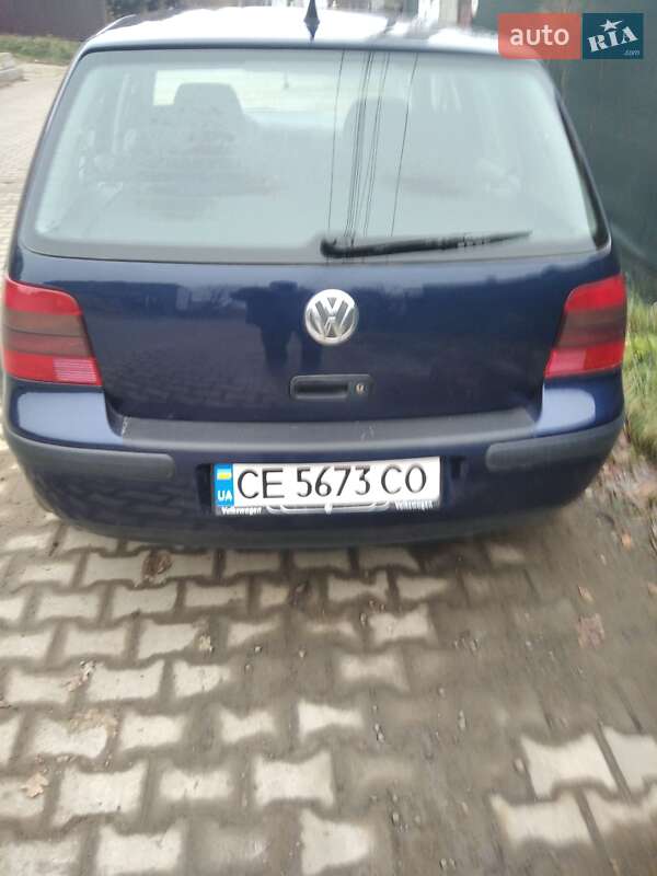 Хетчбек Volkswagen Golf 2000 в Чернівцях