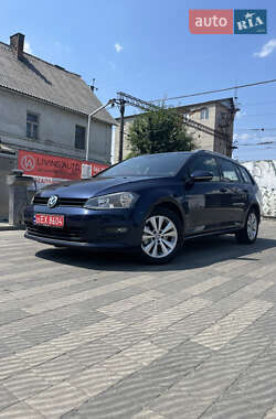 Универсал Volkswagen Golf 2016 в Сваляве