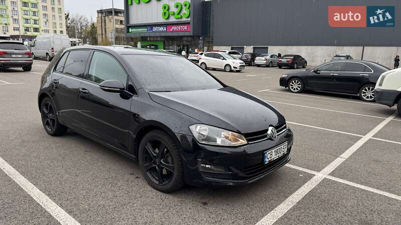 Хетчбек Volkswagen Golf 2014 в Чернігові