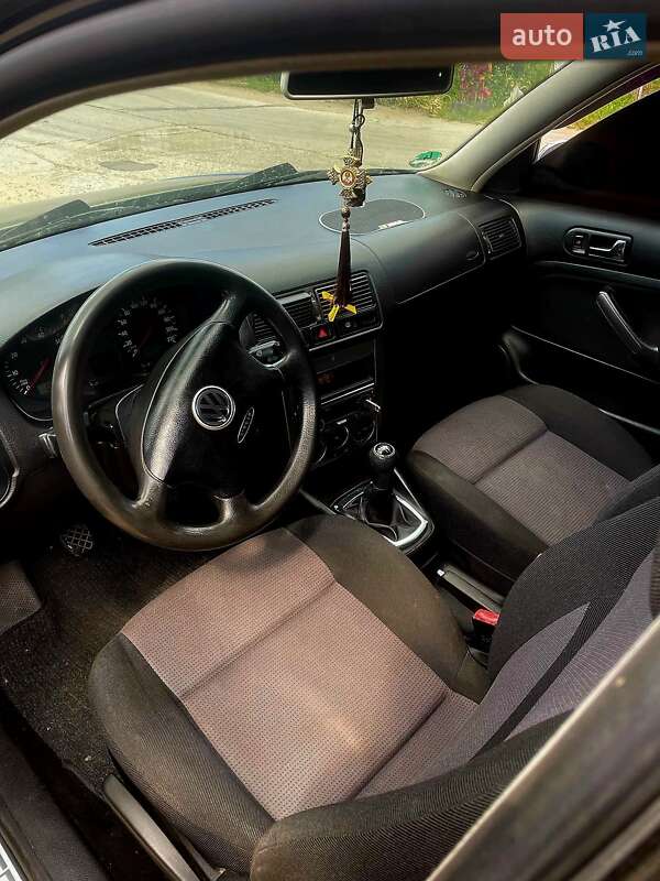 Хетчбек Volkswagen Golf 2001 в Кодимі фото 8 Хетчбек Volkswagen Golf 2001 в Кодимі