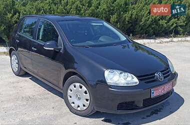 Хэтчбек Volkswagen Golf 2005 в Харькове