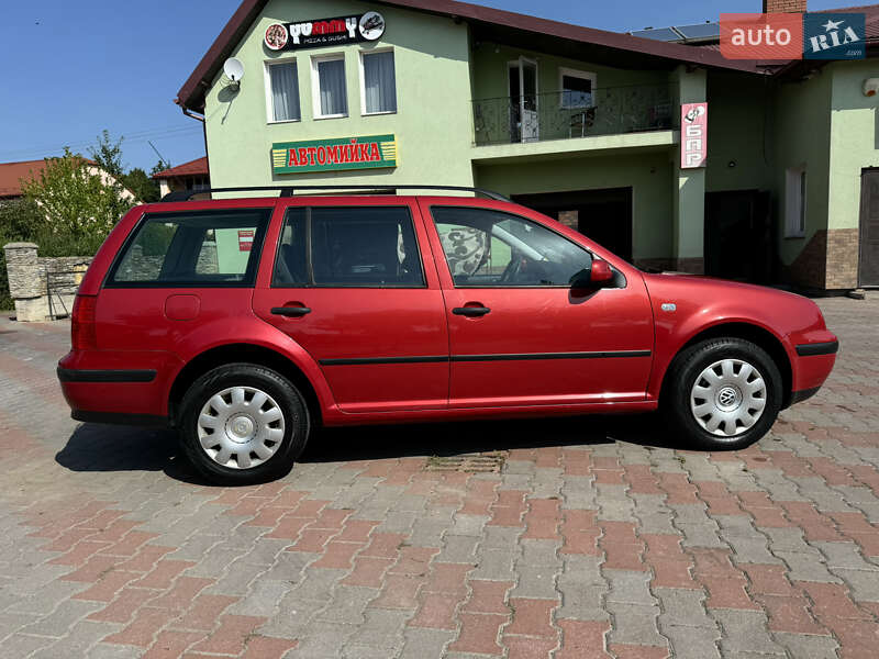 Универсал Volkswagen Golf 2002 в Львове