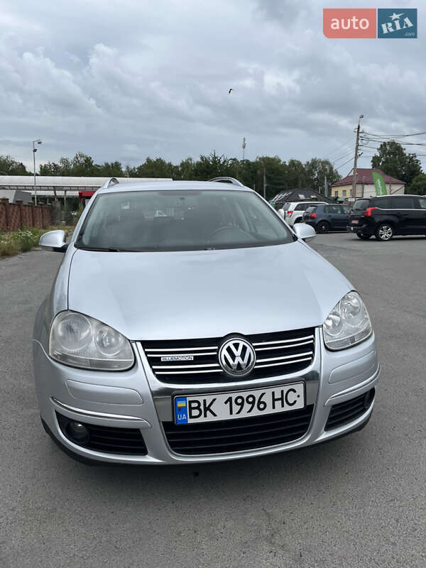 Універсал Volkswagen Golf 2008 в Рівному
