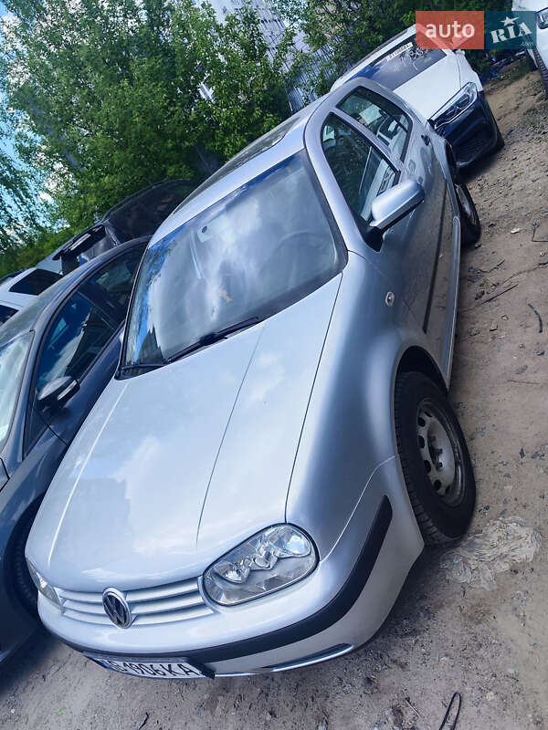Volkswagen Golf 2001