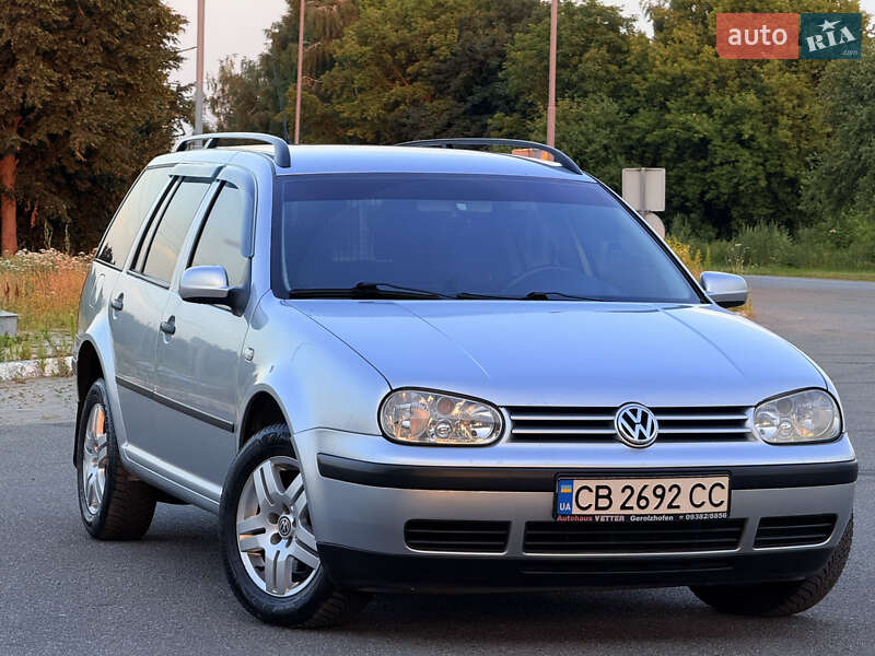 Універсал Volkswagen Golf 2001 в Мені