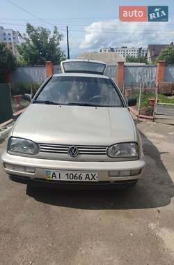 Хетчбек Volkswagen Golf 1996 в Бучі