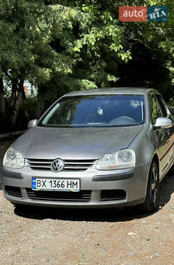 Хетчбек Volkswagen Golf 2004 в Хмельницькому