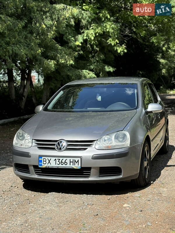 Volkswagen Golf 2004