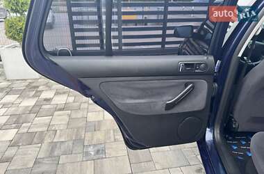 Хетчбек Volkswagen Golf 1998 в 