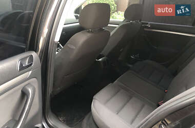 Універсал Volkswagen Golf 2004 в 