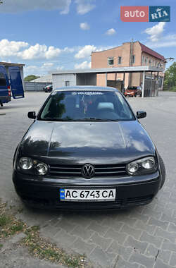 Хэтчбек Volkswagen Golf 2000 в Луцке