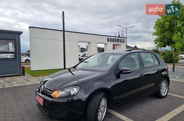 Хэтчбек Volkswagen Golf 2010 в Мукачево