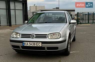 Хэтчбек Volkswagen Golf 2000 в Киеве