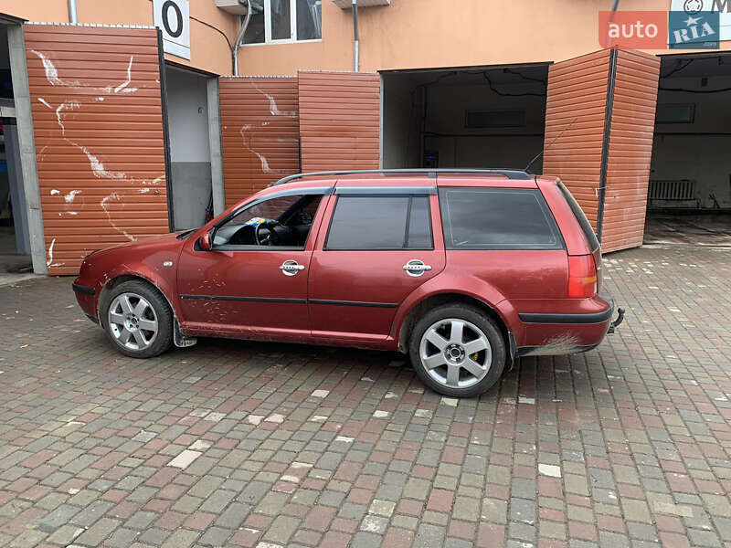 Універсал Volkswagen Golf 1999 в Чернівцях