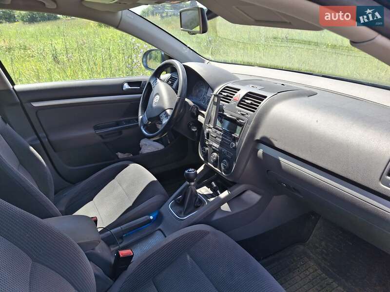 Универсал Volkswagen Golf 2009 в Харькове