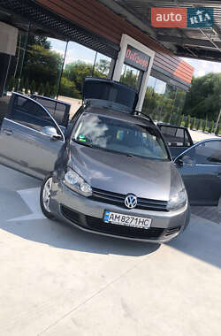 Універсал Volkswagen Golf 2013 в Звягелі