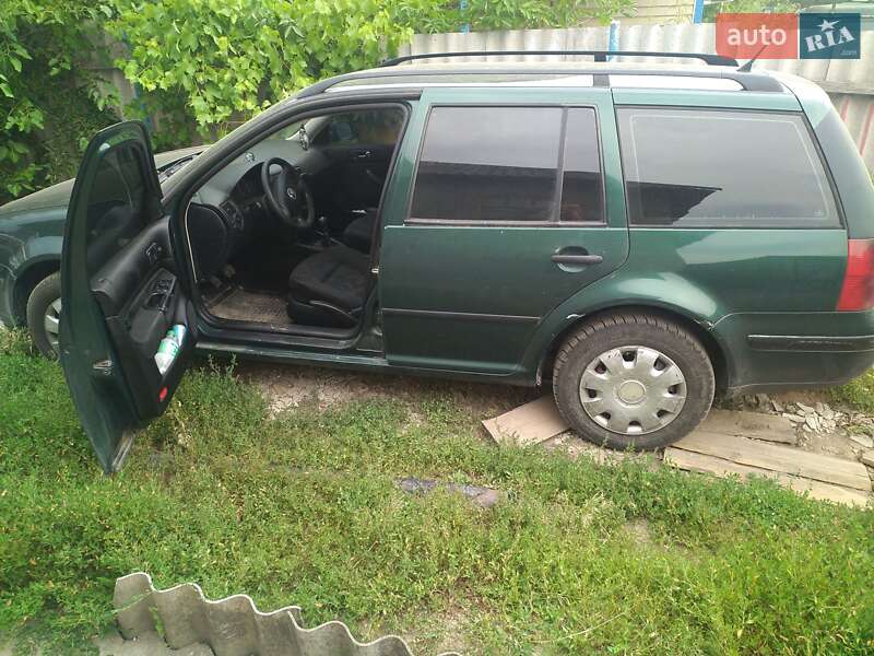 Універсал Volkswagen Golf 1999 в Бару