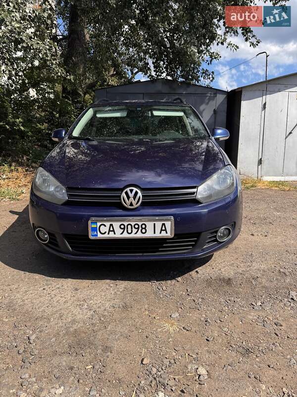 Універсал Volkswagen Golf 2010 в Умані