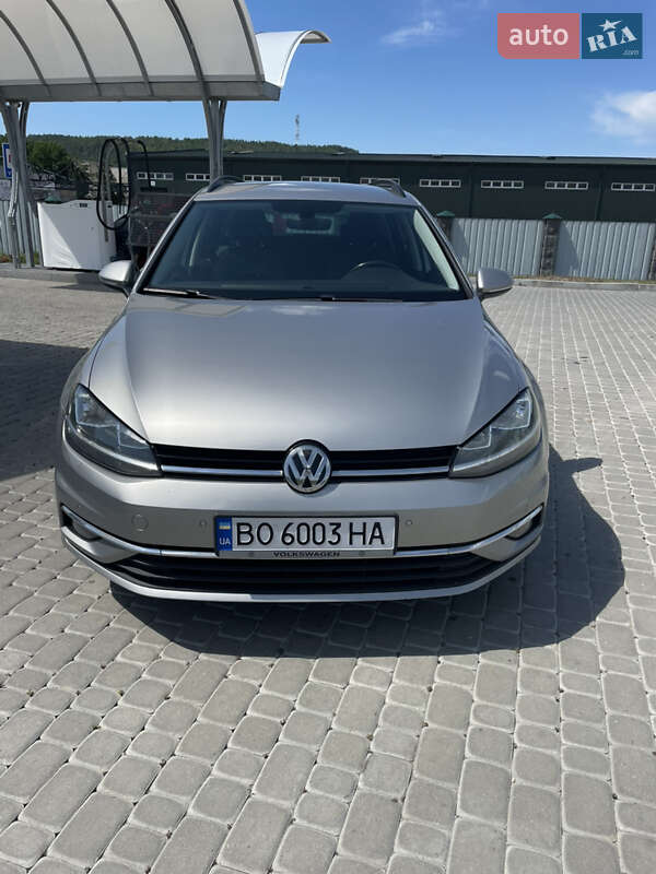 Универсал Volkswagen Golf 2018 в Тернополе