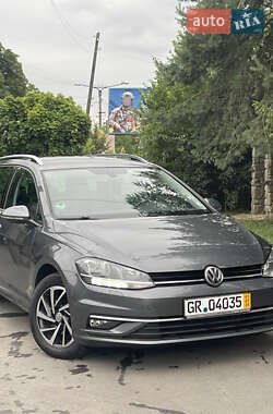 Универсал Volkswagen Golf 2018 в Калуше